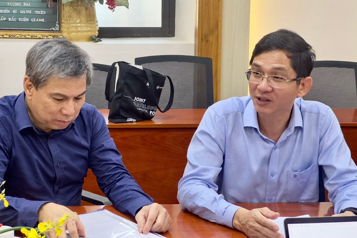 1THAYKHANH.png