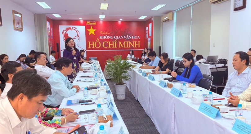 08HDKHLVhoithaobaophunuh8.jpg